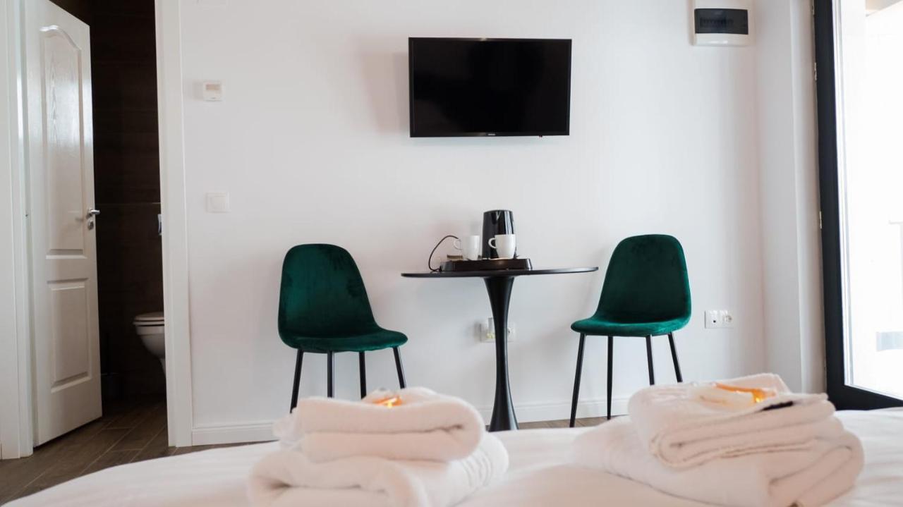Villa Wild Rooms Jiet Ngoại thất bức ảnh